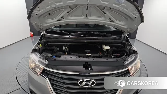 Hyundai The New Grand Starex id 3129329 из Кореи 16