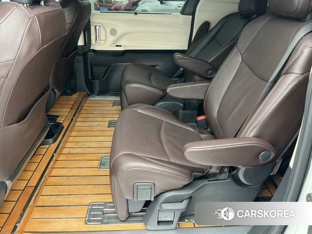 Toyota Sienna id 4261220 из Китая 20