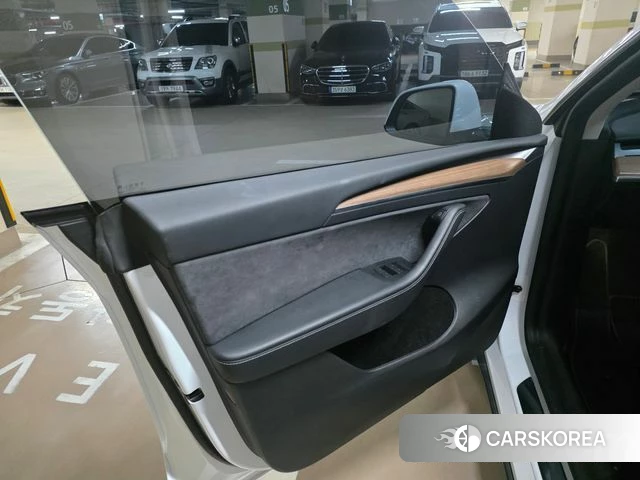 Tesla Model Y 2025 Белый из Кореи, фото 6