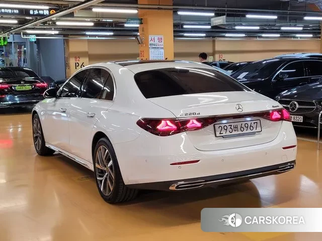 Mercedes-Benz E-Class W214 id 3499089 из Кореи 16