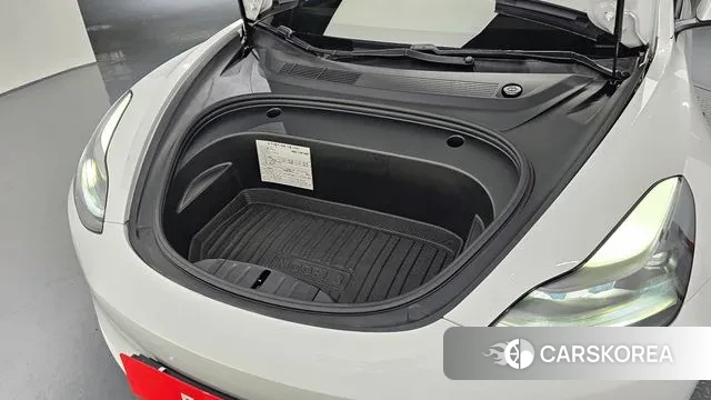 Tesla Model 3 id 2885308 из Кореи 16