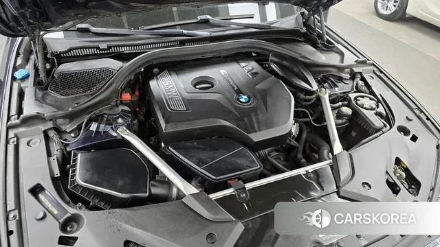 BMW 5 Series (G30) id 3617226 из Кореи 16