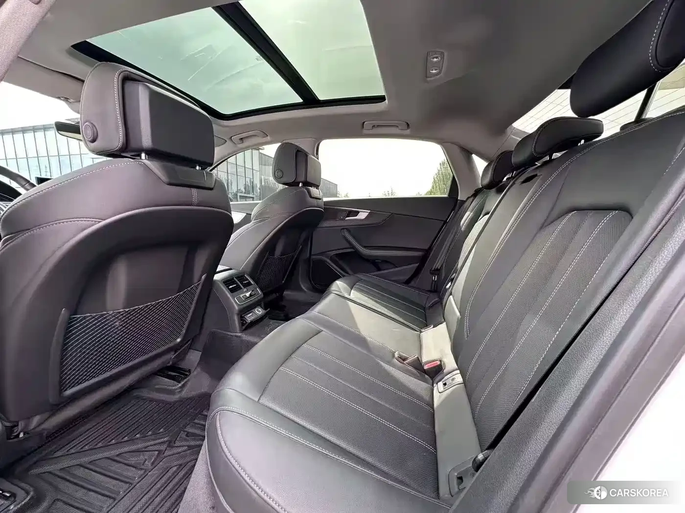 Audi A4L 2023 Белый из Китая, фото 6