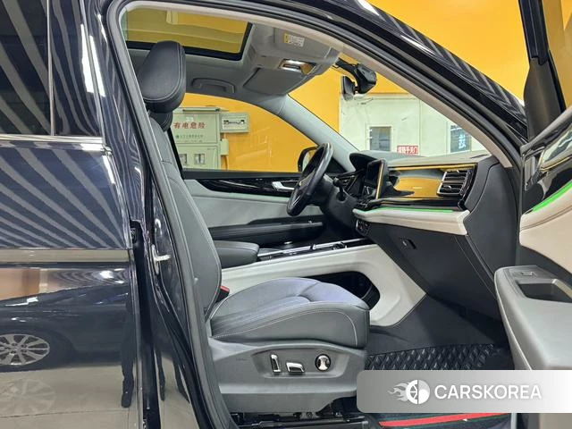 Volkswagen Tourang id 4213607 из Китая 10