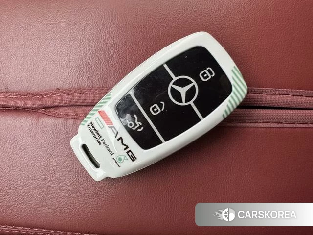 Mercedes-Benz GLB id 4265332 из Китая 24