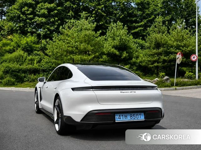 Porsche Taycan id 4701313 из Кореи 16