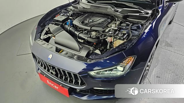Maserati Ghibli id 4303626 из Кореи 26