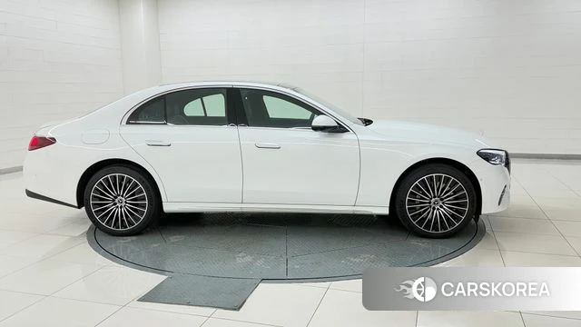 Mercedes-Benz E-Class W214 id 4291758 из Кореи 16