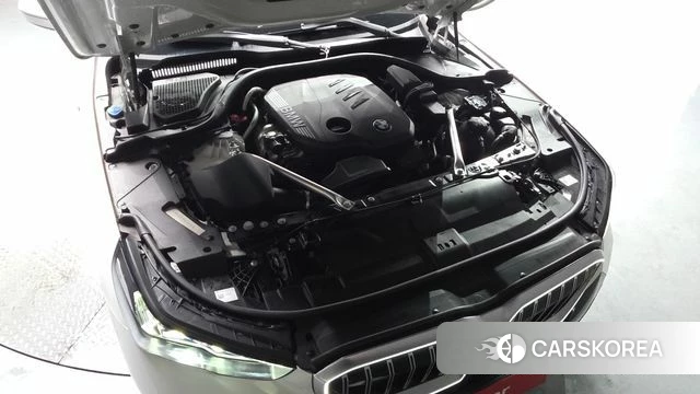 BMW 5 Series (G60) id 4571424 из Кореи 29