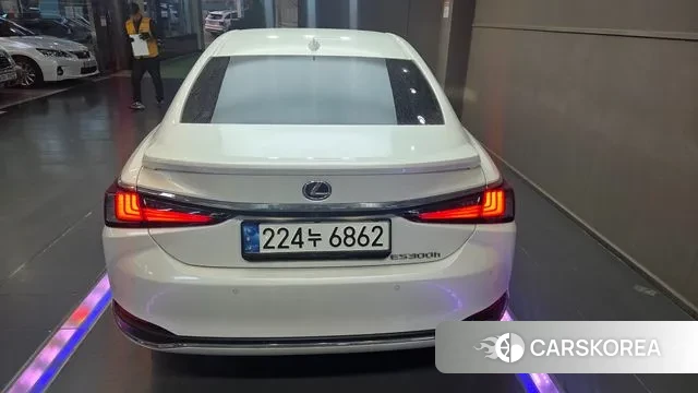 Lexus ES300h 7th generation id 3416028 из Кореи 16