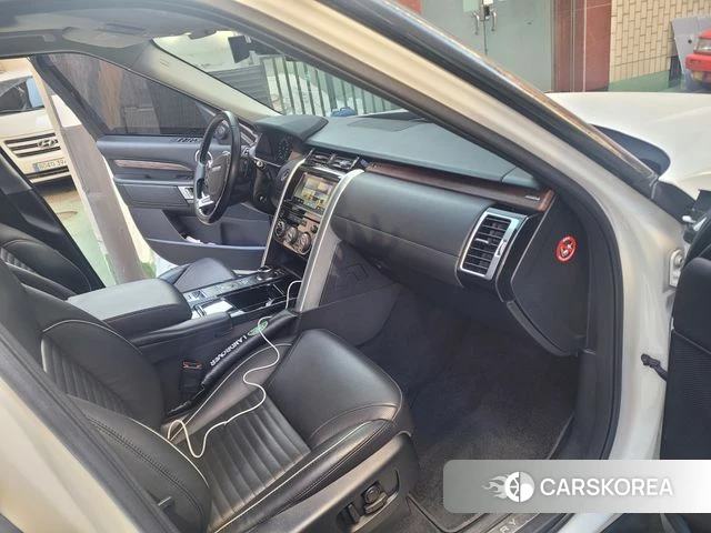 Land Rover Discovery 5 2018 Белый из Кореи, фото 6