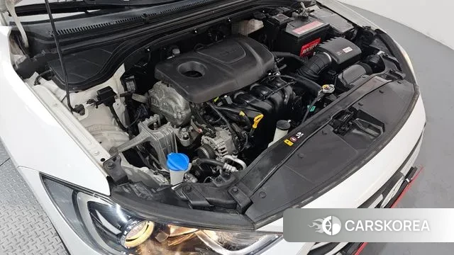 Hyundai Avante AD id 3682510 из Кореи 16