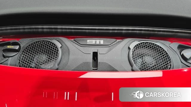 Porsche 911(992) id 4612189 из Кореи 26