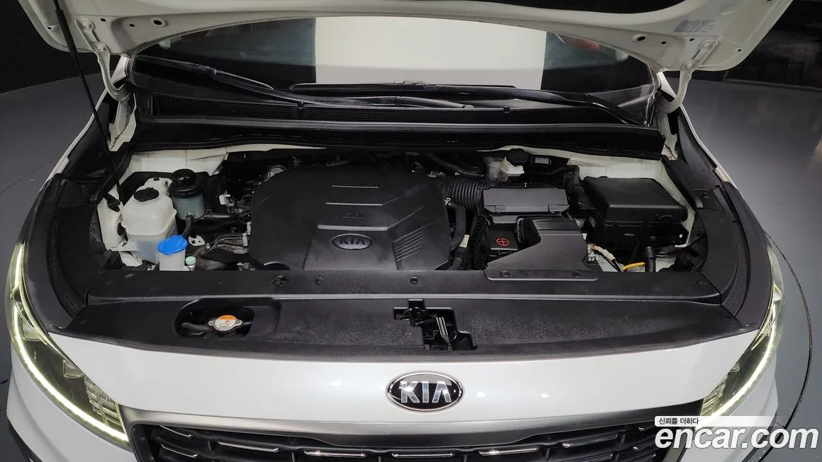 Kia The New Carnival id 2171005 из Кореи 16