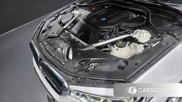 BMW 5 Series (G30) id 3009363 из Кореи 16