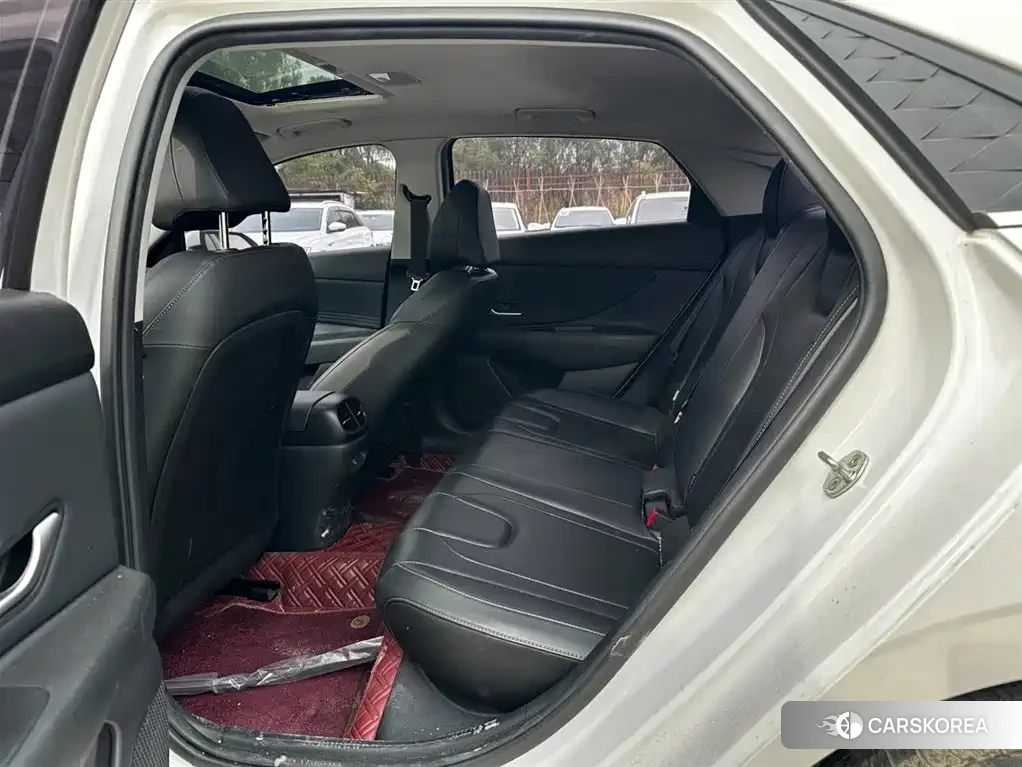 Hyundai Elantra id 4554106 из Китая 12