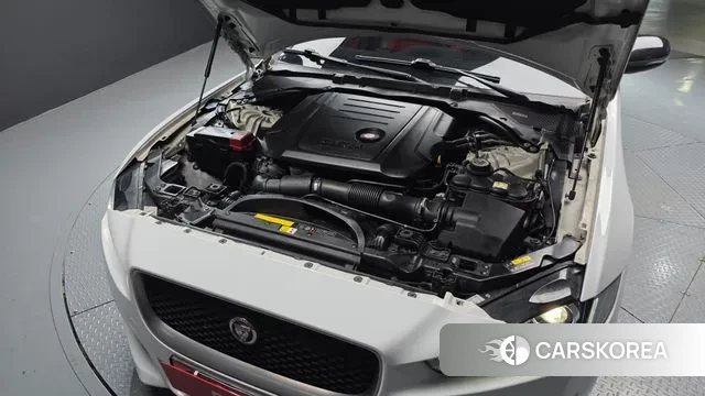Jaguar XE id 3520330 из Кореи 16