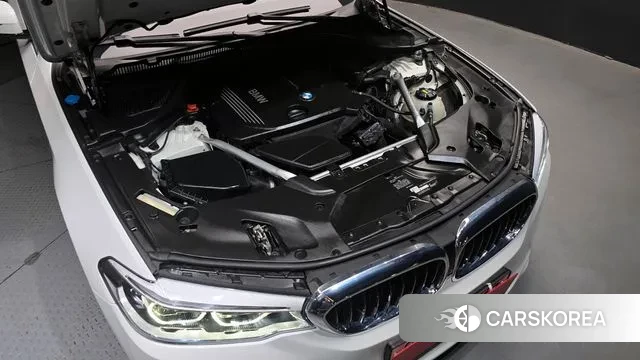 BMW 5 Series (G30) id 3060933 из Кореи 16