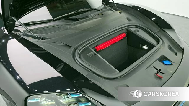 Porsche Taycan id 3817399 из Кореи 16