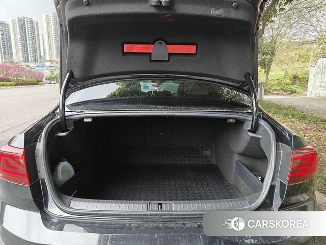 Volkswagen Magotan id 4256218 из Китая 9