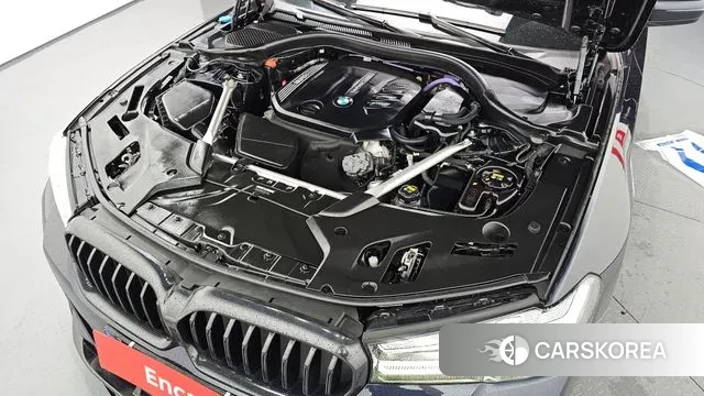 BMW 5 Series (G30) id 2930964 из Кореи 16