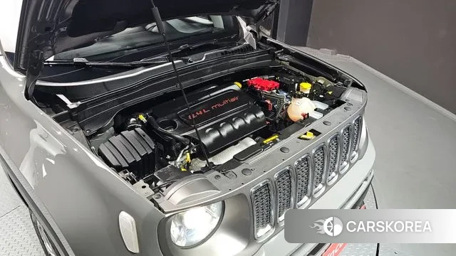 Jeep Renegade id 3302495 из Кореи 16