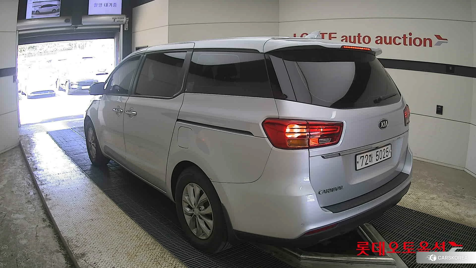 Kia Carnival id 4296870 из Кореи 34