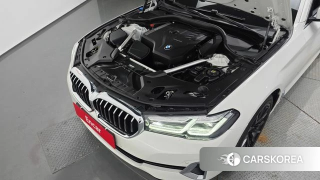 BMW 5 Series (G30) id 4422267 из Кореи 16