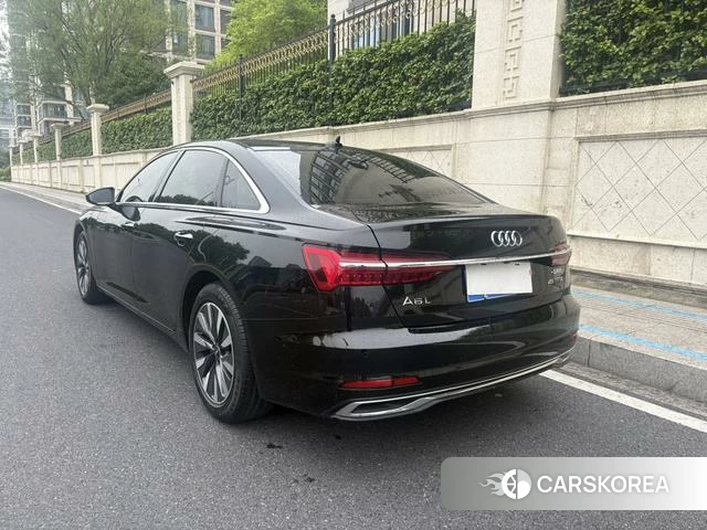 Audi A6L id 4260292 из Китая 10