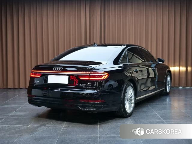 Audi A8 id 4341930 из Китая 9