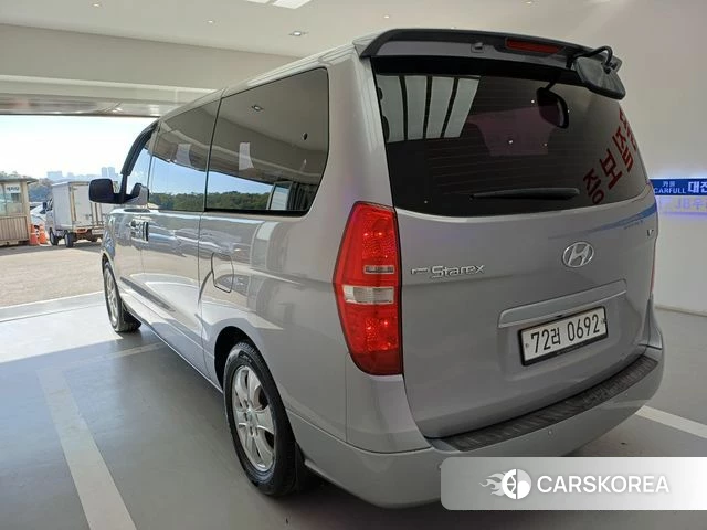 Hyundai The New Grand Starex id 4225780 из Кореи 16