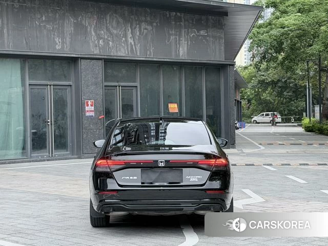 Honda Accord id 4300279 из Китая 7