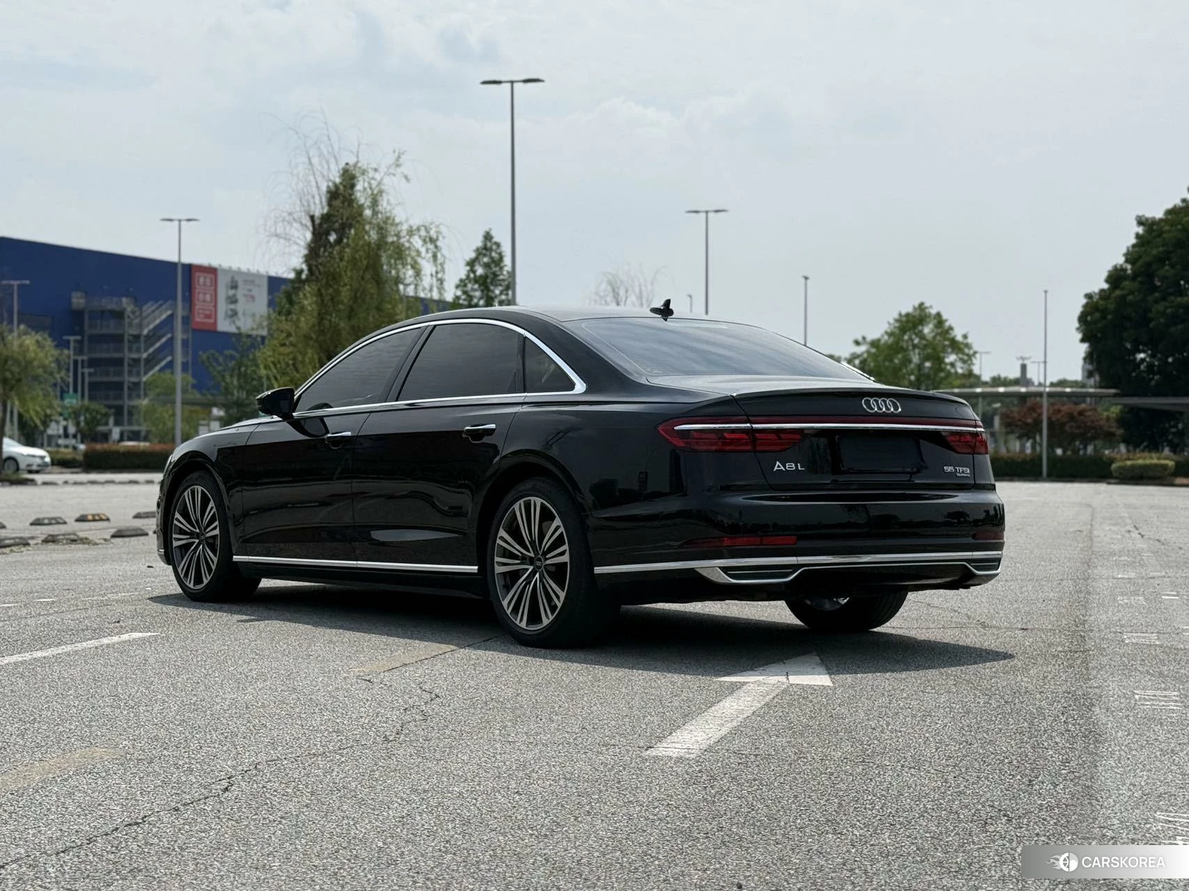 Audi A8 id 4467936 из Китая 12