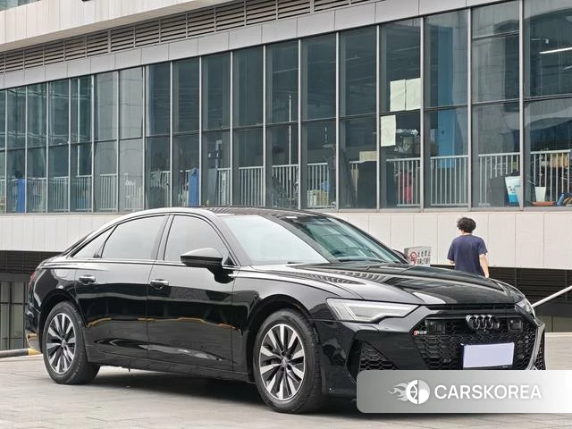 Audi A6L id 4278485 из Китая 13