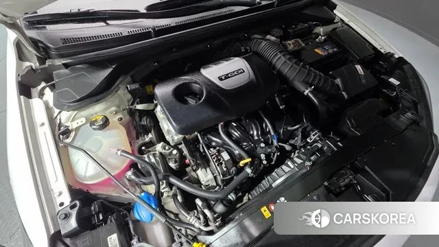 Hyundai Avante AD id 3714054 из Кореи 16