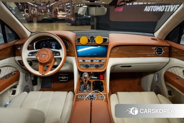 Bentley Bentayga id 3756916 из Кореи 7