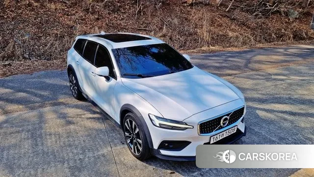 Volvo V60 Cross-Country 2nd Generation id 3727005 из Кореи 16