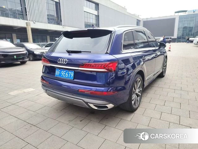 Audi Q7 2021 Синий из Китая, фото 6