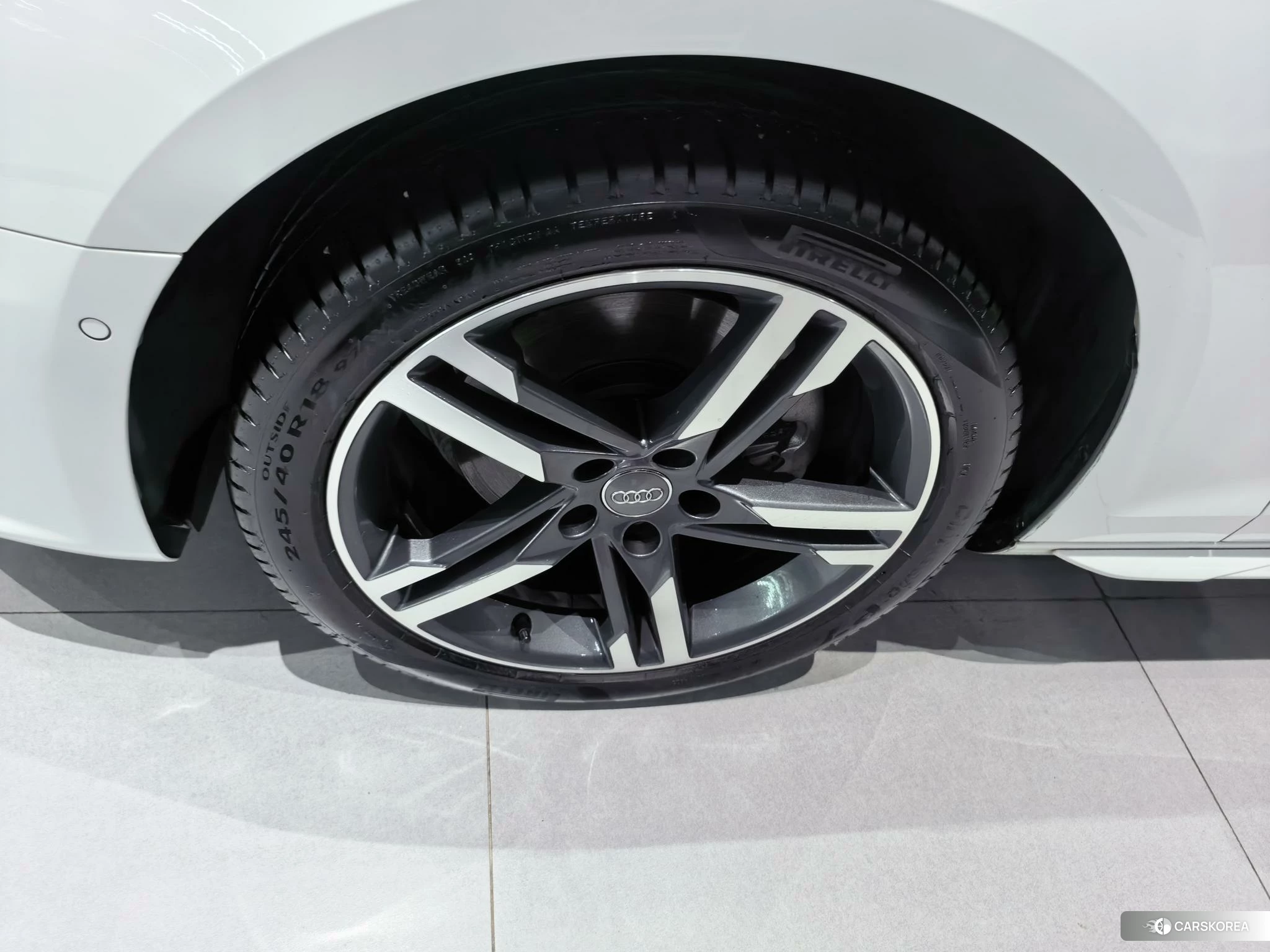 Audi A4L id 4486183 из Китая 13
