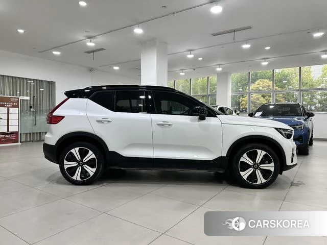 Volvo XC40 EV id 3983141 из Китая 14