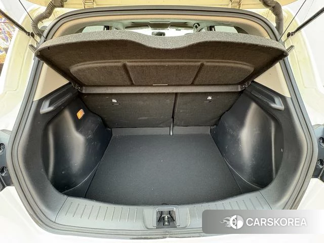 Nissan TIIDA id 4258356 из Китая 10