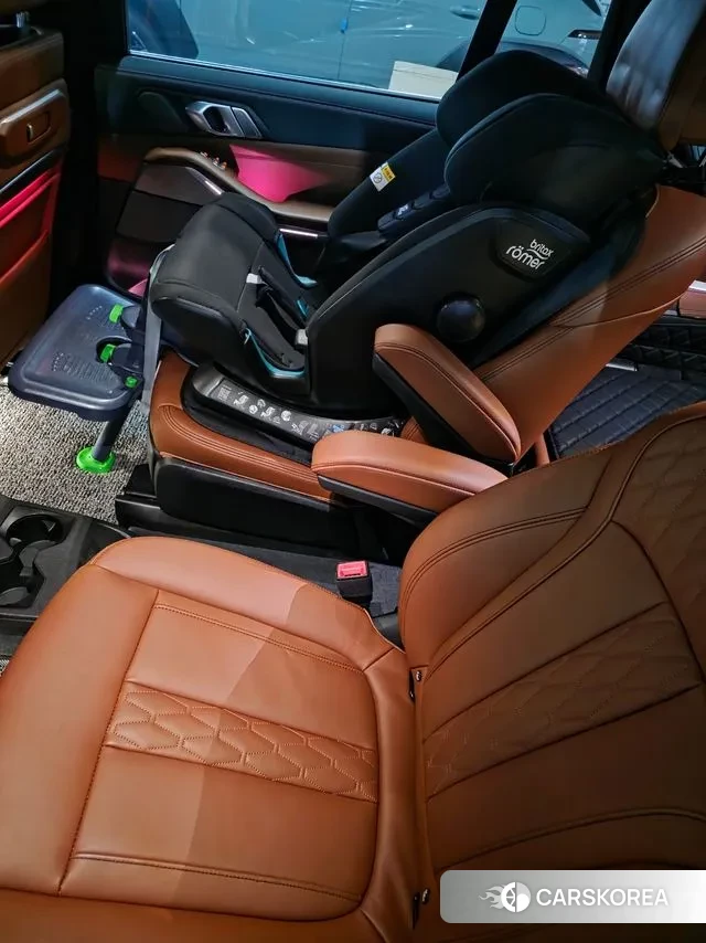 BMW X7 (G07) 2024 Серый из Кореи, фото 6