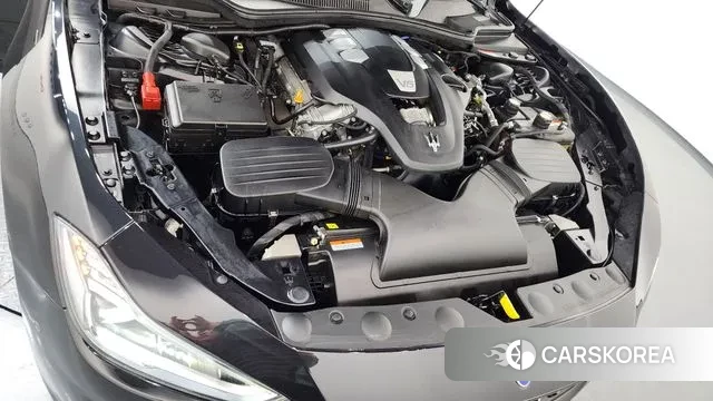 Maserati Ghibli id 3778886 из Кореи 16