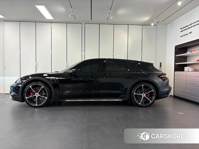 Porsche Taycan id 4194006 из Кореи 8