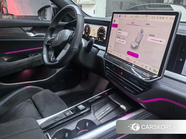 Volkswagen Passat 2024 Серебристо-серый из Китая, фото 6