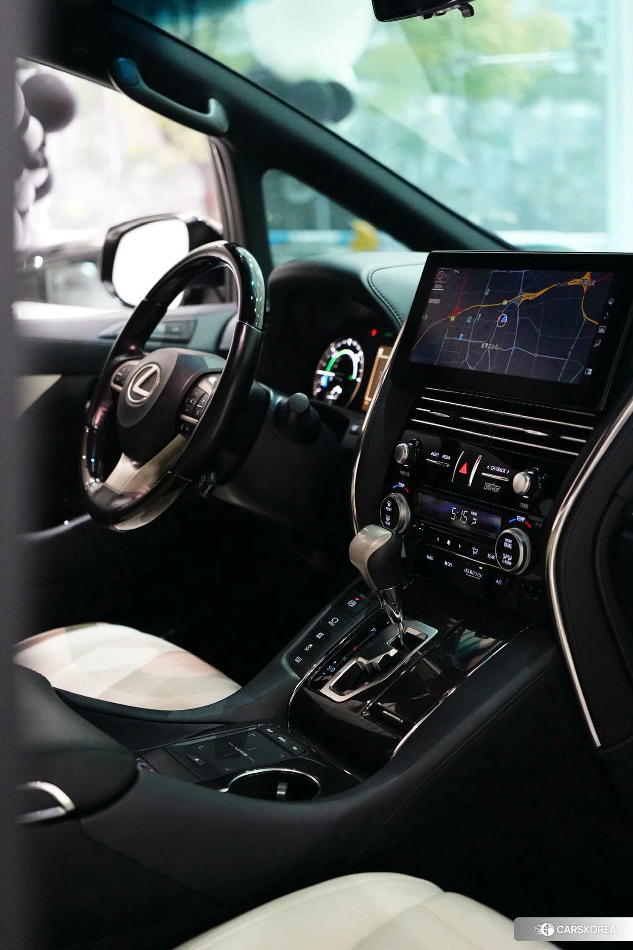 Lexus LM id 4426663 из Китая 14