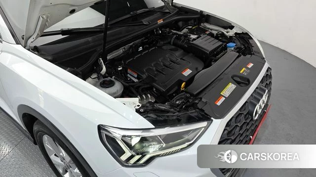 Audi Q3 (F3) id 3899029 из Кореи 16