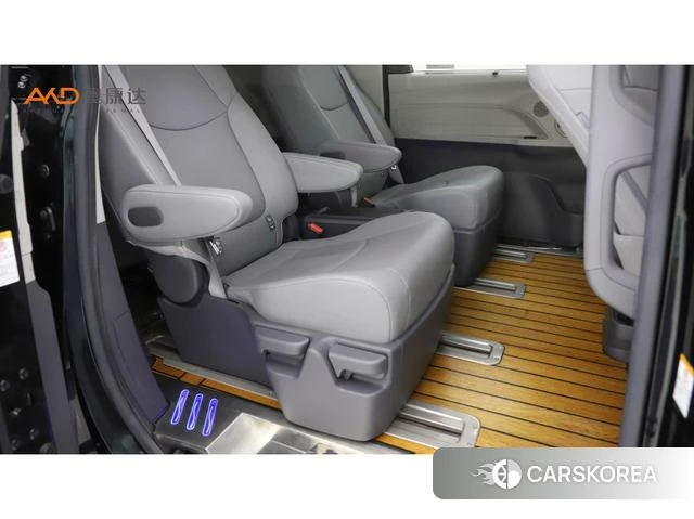 Toyota Saina id 4272865 из Китая 7