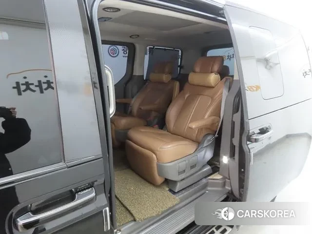 Hyundai Staria id 3546082 из Кореи 16