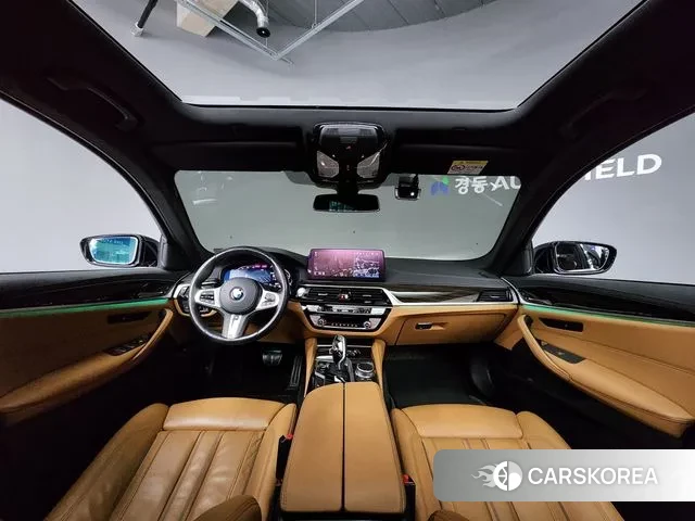 BMW 5 Series (G30) id 3463968 из Кореи 16